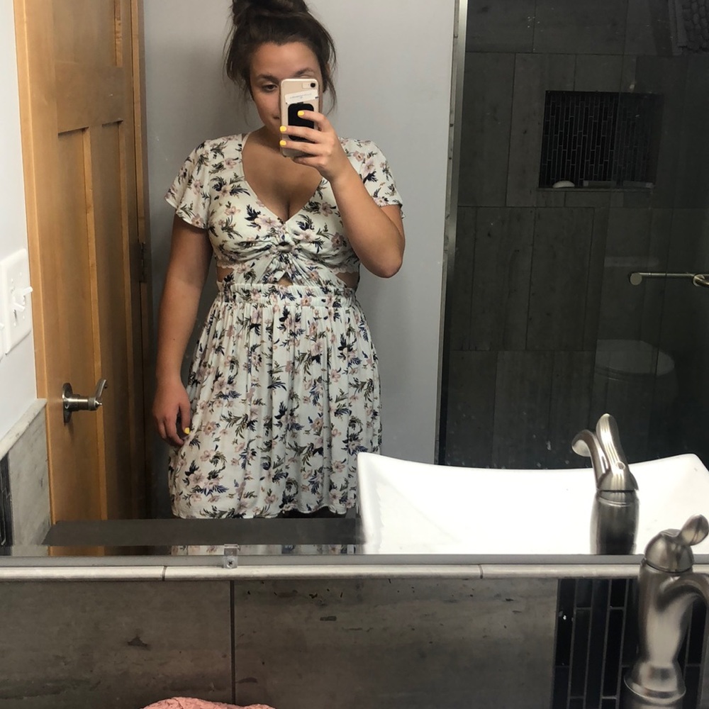 V- neck floral dress